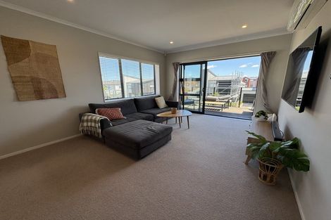 Photo of property in 7 Danga Lane, Hobsonville, Auckland, 0616