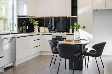 Photo of property in 2a Marina Road, Torbay, Auckland, 0630