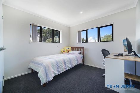 Photo of property in 28b Estuary Road, Weymouth, Auckland, 2103