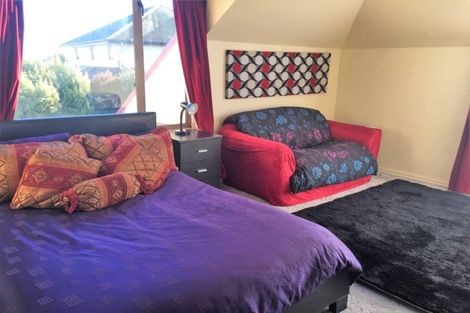 Photo of property in 52 Blue Gum Place, New Brighton, Christchurch, 8083