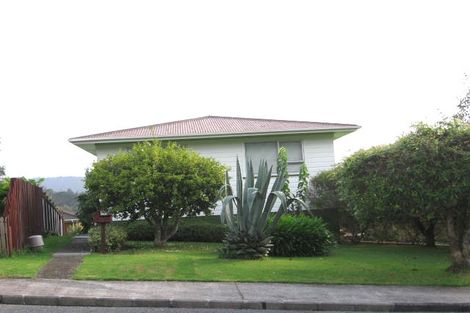 Photo of property in 9 Autumn Avenue, Glen Eden, Auckland, 0602