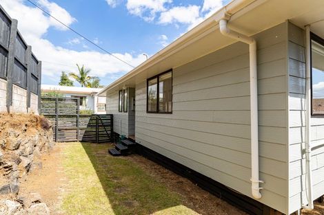 Photo of property in 2/900a Mount Eden Road, Three Kings, Auckland, 1024