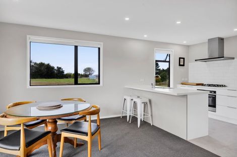 Photo of property in 3 Macbeth Street, Stratford, 4332