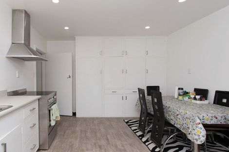 Photo of property in 2/9 Curletts Road, Sockburn, Christchurch, 8042