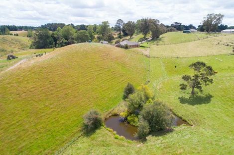 Photo of property in 137 Knorp Street, Halcombe, Feilding, 4779