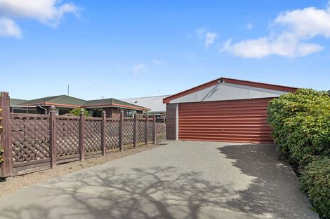 Photo of property in 9 Lowry Avenue, Redwood, Christchurch, 8051