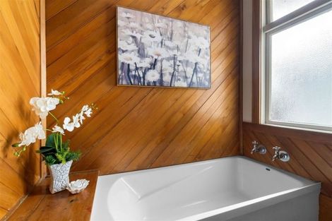 Photo of property in 2 Milton Street, Somerfield, Christchurch, 8024