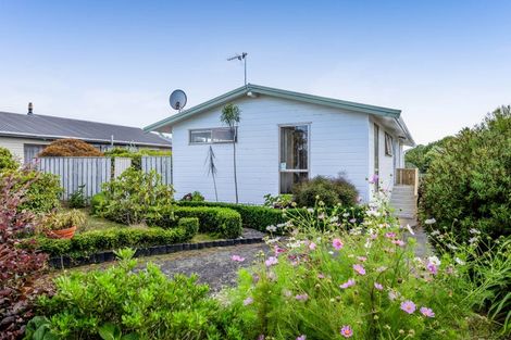 Photo of property in 7 Karaka Street, Hawera, 4610