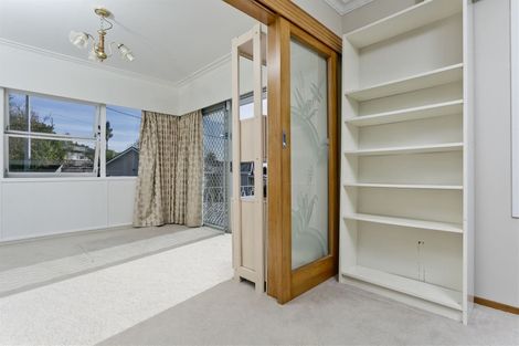 Photo of property in 4 Bank Street, Hillcrest, Auckland, 0627