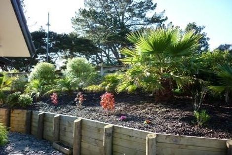 Photo of property in 1 Carol Lee Place, Albany Heights, Auckland, 0632