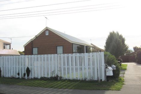 Photo of property in 2/46b Greenhurst Street, Sockburn, Christchurch, 8042