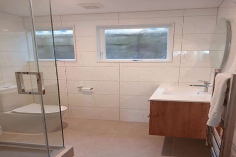 Photo of property in 5 Chapman Road, Te Atatu Peninsula, Auckland, 0610