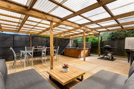 Photo of property in 5/13 Richards Avenue, Forrest Hill, Auckland, 0620