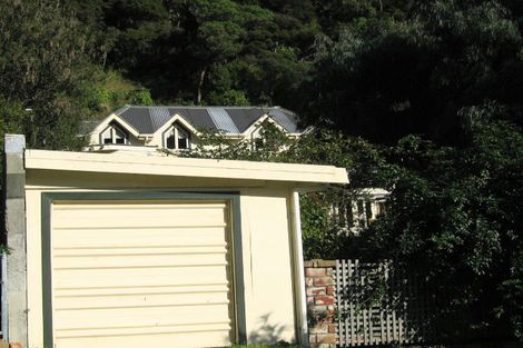 Photo of property in 30 Nikau Street, Eastbourne, Lower Hutt, 5013