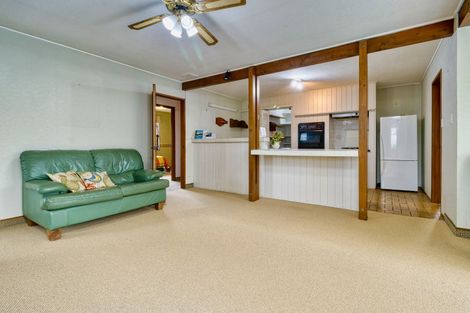 Photo of property in 11 Deakin Place, Clive, 4102