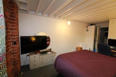 Photo of property in 37 Dowling Street, Dunedin Central, Dunedin, 9016