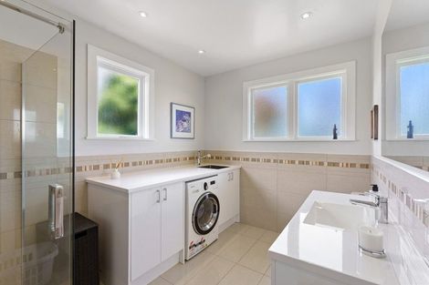 Photo of property in 26 Rauparaha Street, Waikanae Beach, Waikanae, 5036