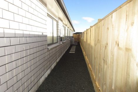 Photo of property in 4 Yorkshire Close, Whitby, Porirua, 5024