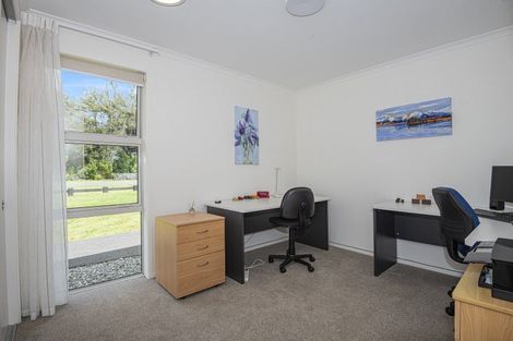 Photo of property in 4 Cornerstone Place, Te Kamo, Kamo, 0185