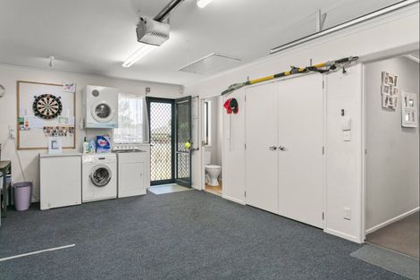 Photo of property in 24 Leon Street, Riverdale, Gisborne, 4010