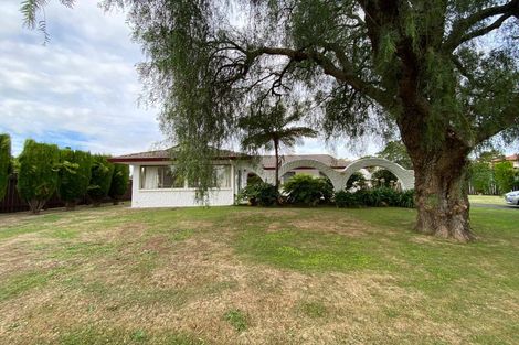 Photo of property in 3 Tatua Place, Conifer Grove, Takanini, 2112