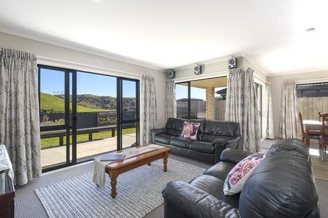 Photo of property in 3 Gina Way, Welcome Bay, Tauranga, 3112