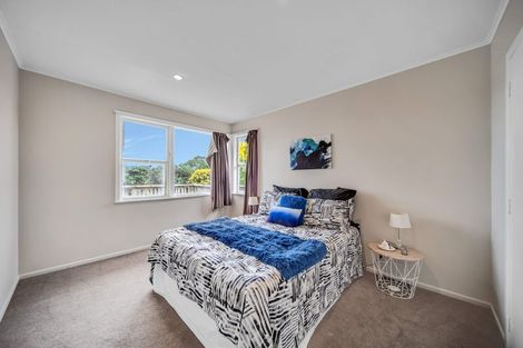 Photo of property in 12 Ronald Place, Manurewa, Auckland, 2102