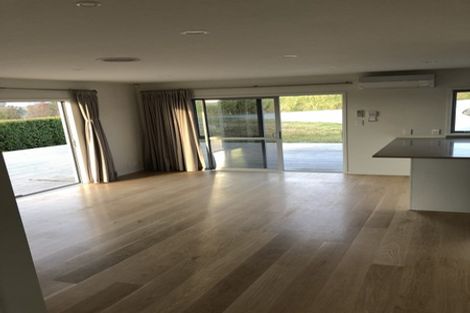 Photo of property in 32 Worsnop Way, Stillwater, Silverdale, 0794