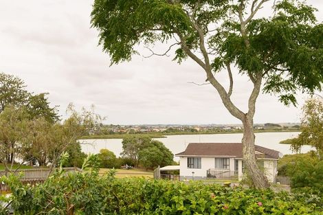 Photo of property in 5 Montego Place, Weymouth, Auckland, 2103