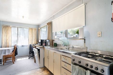 Photo of property in 107 Captain Scott Road, Glen Eden, Auckland, 0602