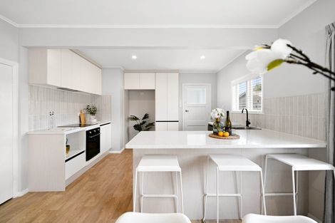 Photo of property in 15 Fifth Avenue, Enderley, Hamilton, 3214