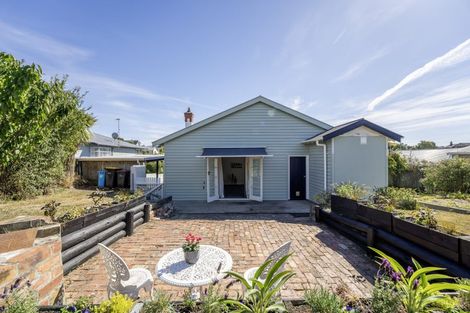 Photo of property in 12 Roslyn Terrace, West End, Timaru, 7910