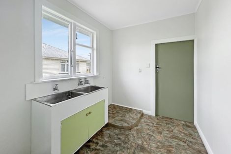 Photo of property in 12 Quinn Road, Levin, 5510