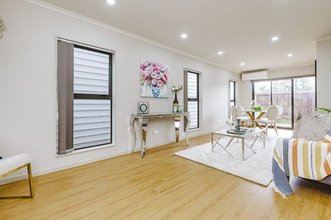 Photo of property in 89c Cascades Road, Pakuranga Heights, Auckland, 2010