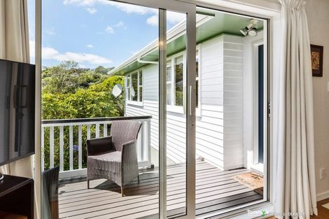 Photo of property in 11 Wrights Hill Road, Karori, Wellington, 6012