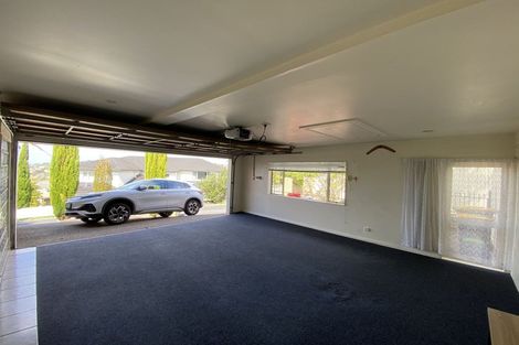 Photo of property in 5 Gretna Green, Browns Bay, Auckland, 0630