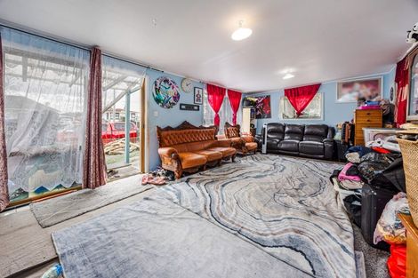 Photo of property in 84 Vine Street, Mangere East, Auckland, 2024