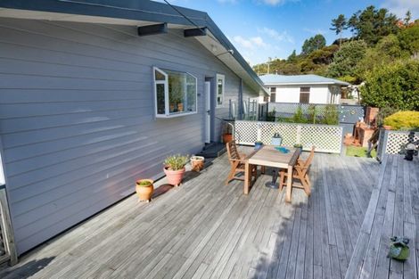 Photo of property in 4 Makora Grove, Paremata, Porirua, 5024