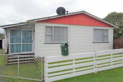 Photo of property in 1 Mawhera Street, Dobson, Greymouth, 7805