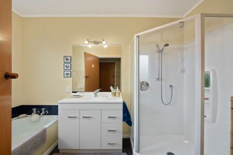 Photo of property in 1 Litchfield Street, Redwoodtown, Blenheim, 7201