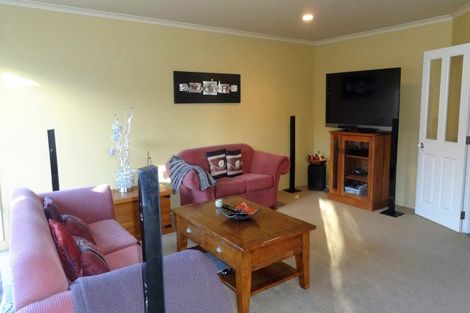 Photo of property in 5 John Morel Place, Parklands, Christchurch, 8083