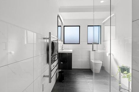 Photo of property in 2a Garthwood Road, Hillcrest, Hamilton, 3216