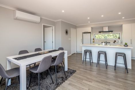 Photo of property in 27 Tuscan Lane, Martinborough, 5711