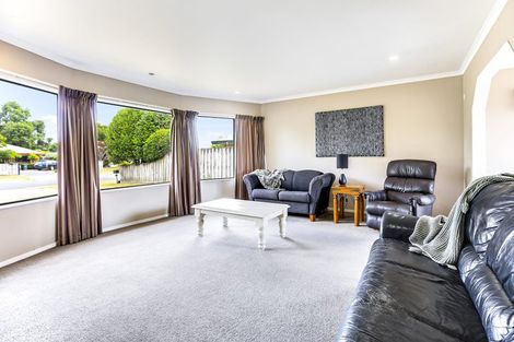 Photo of property in 20 Admiral Crescent, Flagstaff, Hamilton, 3210