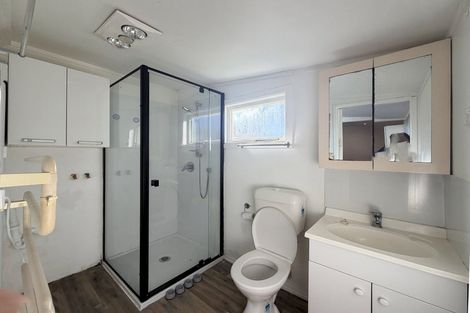 Photo of property in 17 Pandora Place, Pakuranga, Auckland, 2010
