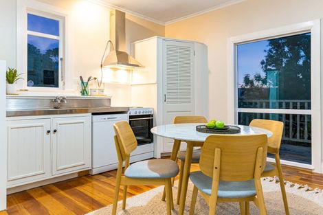 Photo of property in 78 Bayview Road, Paremata, Porirua, 5024