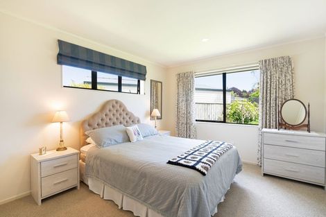 Photo of property in 12 Corfe Castle Lane, Levin, 5510