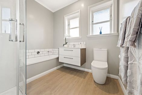 Photo of property in 1/37 Garreg Road, Fendalton, Christchurch, 8052