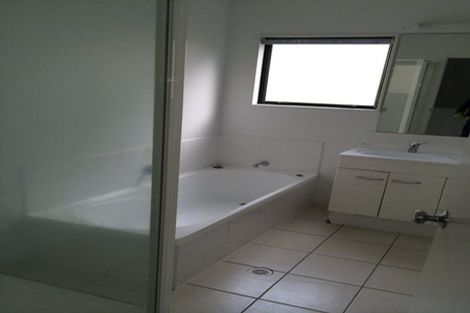 Photo of property in Casa Bella, 12/427 Albany Highway, Albany, Auckland, 0632