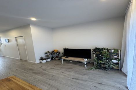 Photo of property in 4/11 Jaemont Avenue, Te Atatu South, Auckland, 0610